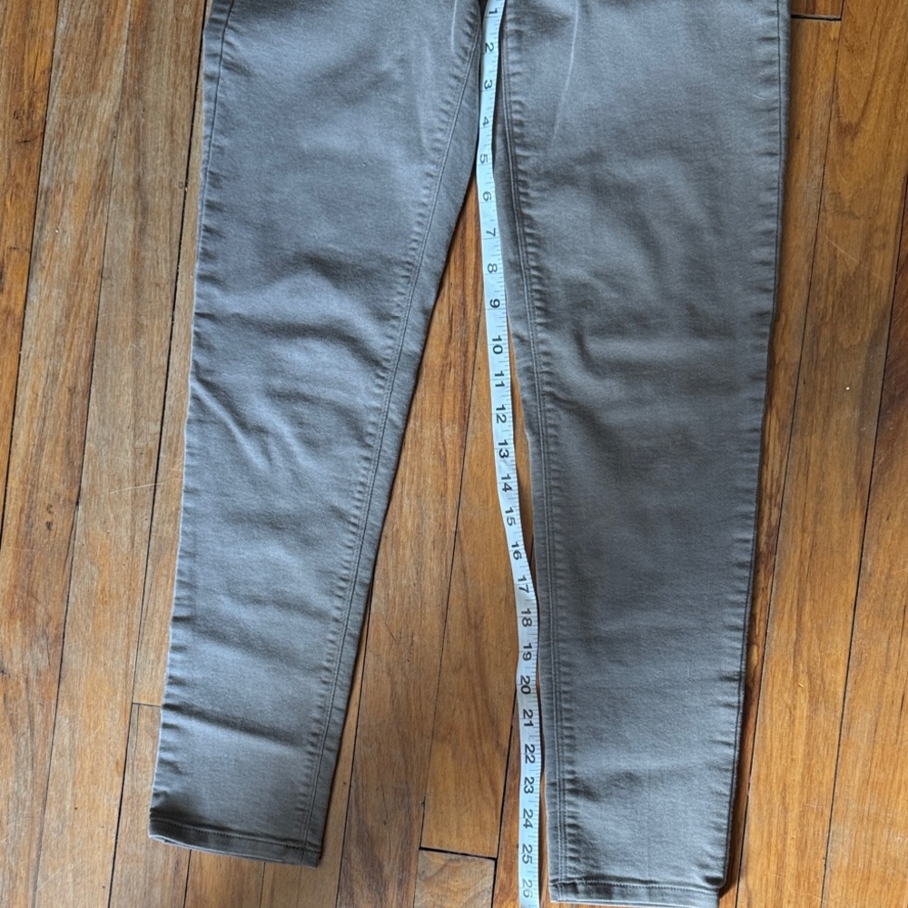 Democracy Gray Women's Jeggings - Picture 8 of 9